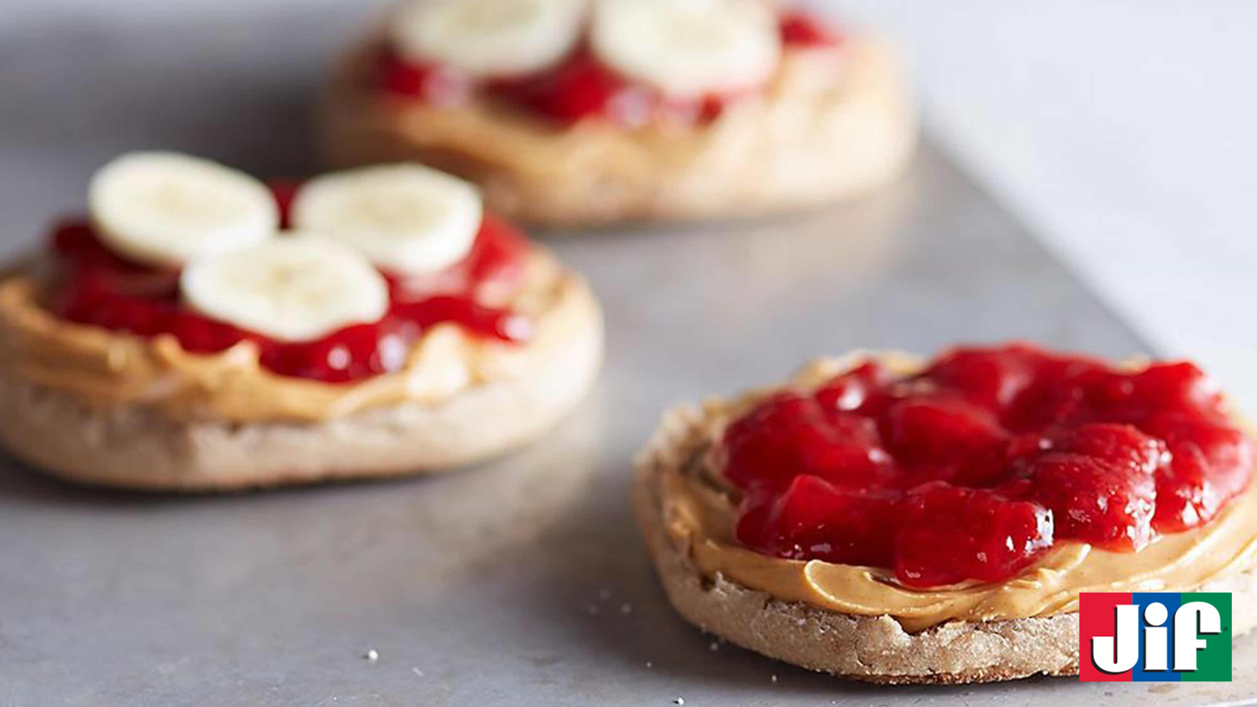 Image for Recipe Peanut Butter and Jelly Pizza