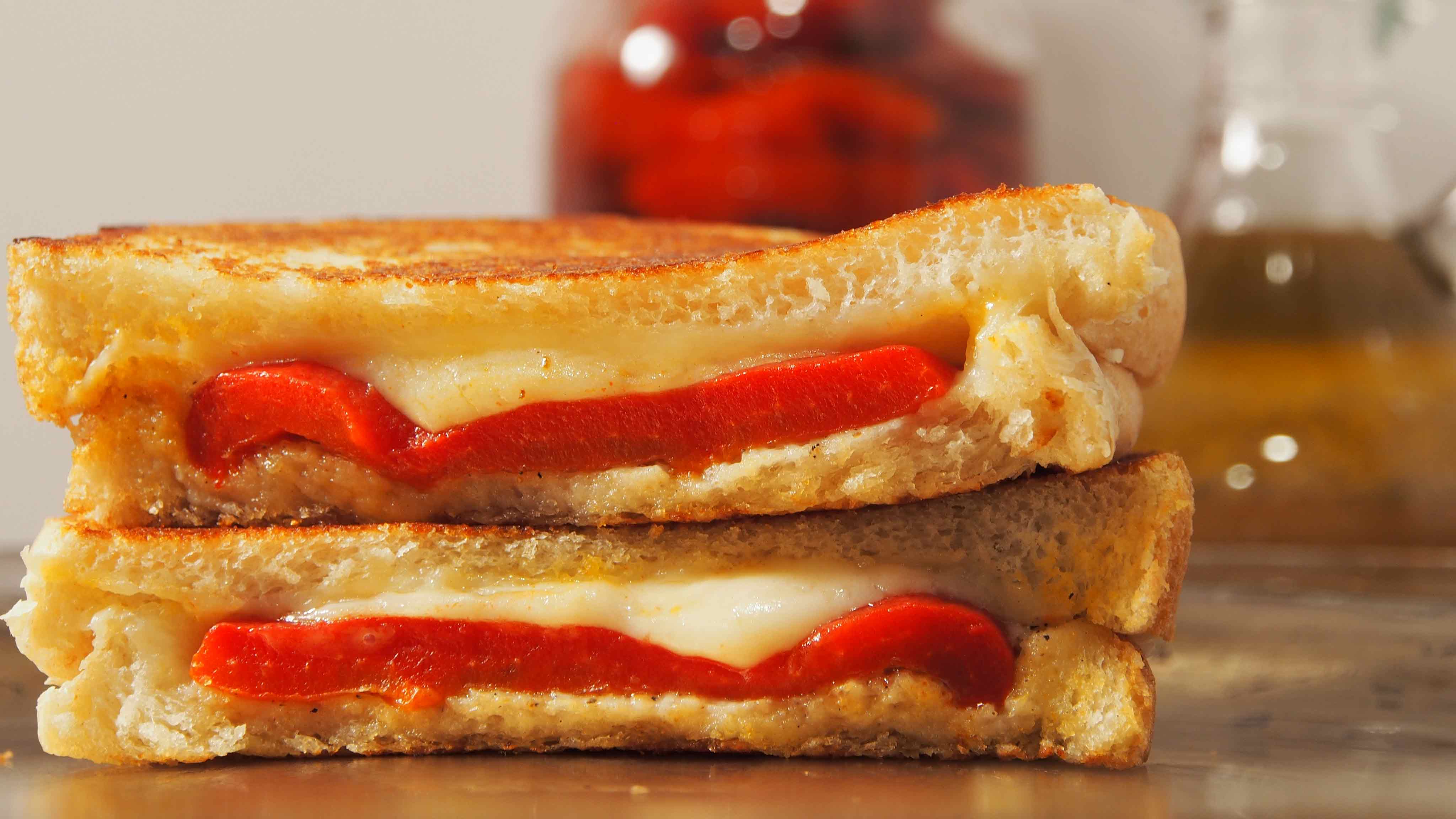 Image for Recipe Roasted Red Pepper Grilled Cheese Sandwich