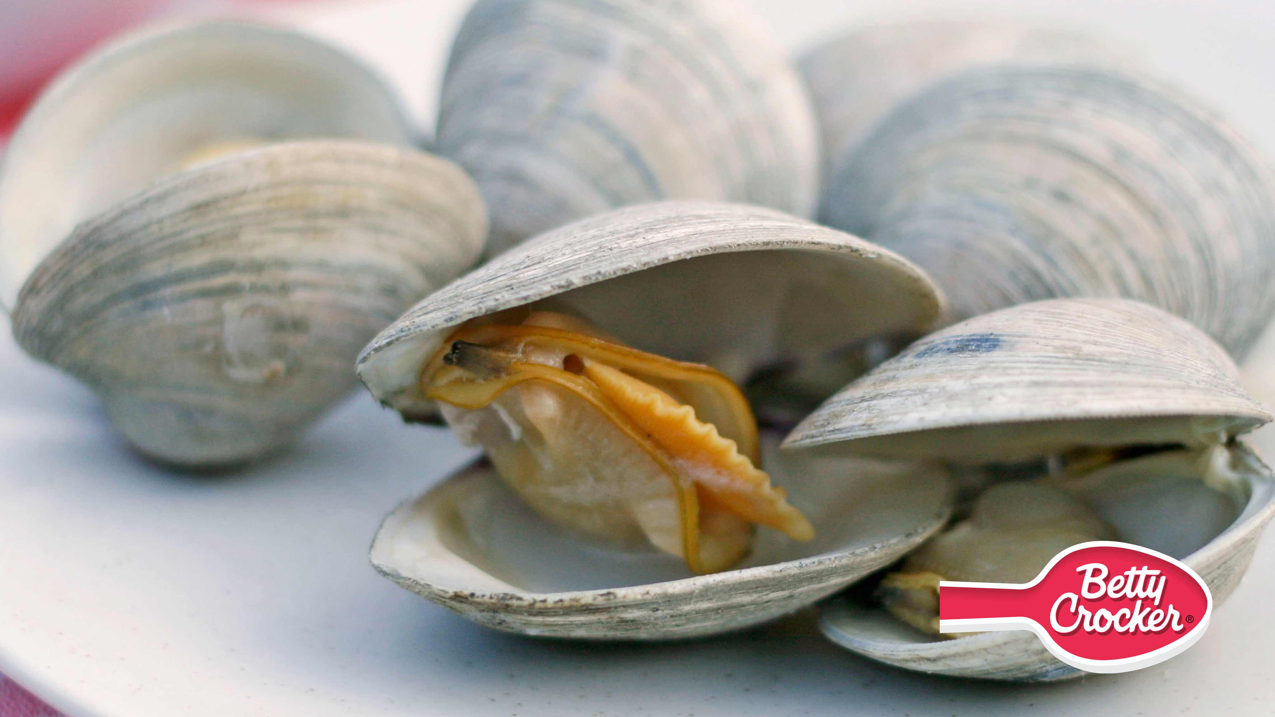 Image for Recipe Beer Steamed Clams on a Gas Grill