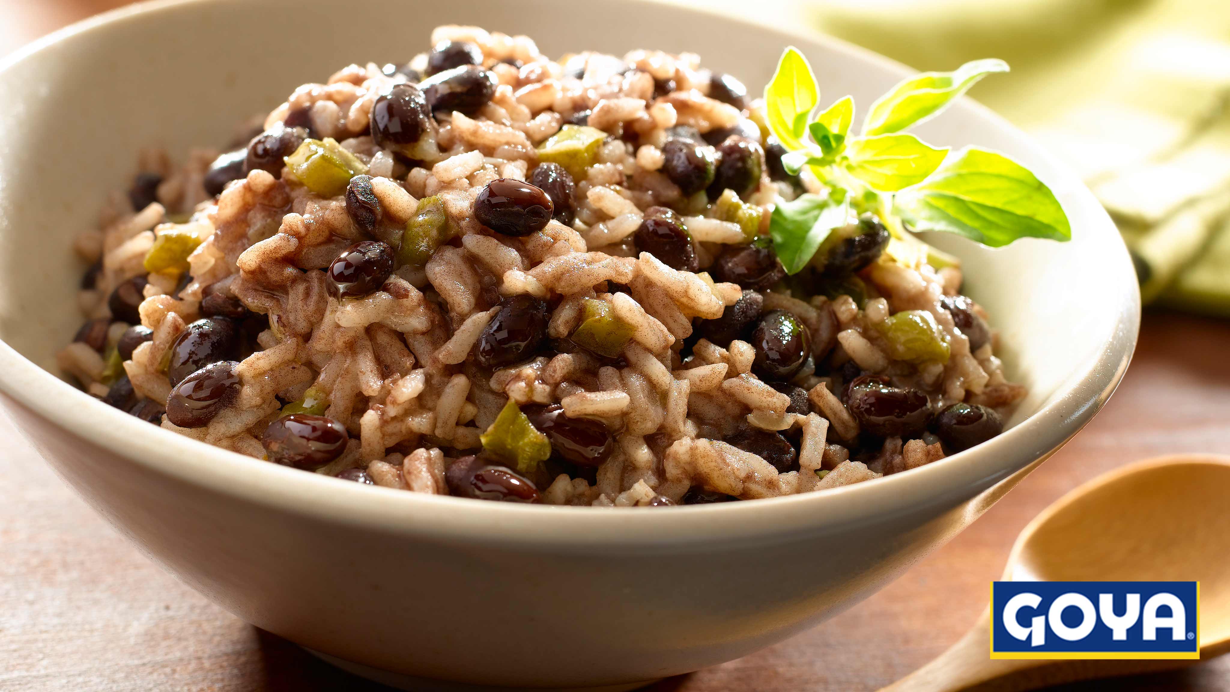Image for Recipe Moros y Cristianos (Black Beans and Rice)
